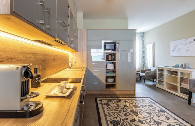 Lake Side Luxury – Steps to the Lake Lela - Foto 9