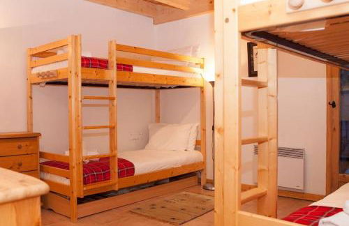 Chalet Fegguese - 4 bedroom chalet with hot-tub - Foto 7