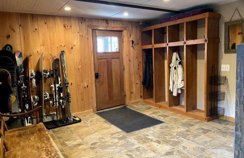 Charming Stratton Ski House Walk to Slopes - Foto 12