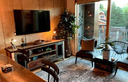 One Mississippi Ave - Adventures in Portland! - Photo 2