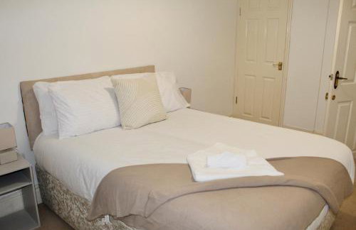 4 bedroom home with games room - sleeps 8 Perfect for families, groups and contractors - Foto 12