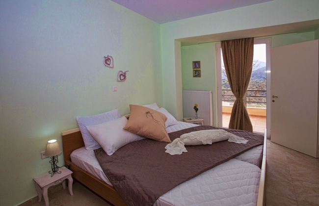 Villa Frati Gorge - Photo 2