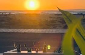 Amber Skies Seafront Retreat - Photo 1