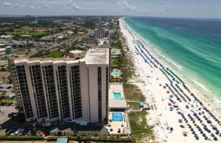 The Scallop by Brightwild-Beachfront Condo - Photo 6