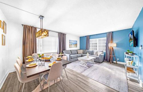 Palm Wave Stays - Designer's Stay - Sleeps 10 - Foto 28