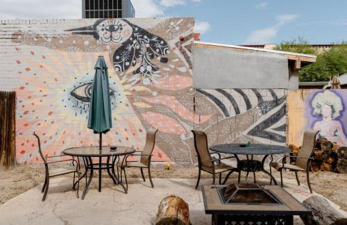 Bloom and Relax Historic 1BR in Downtown - Foto 57