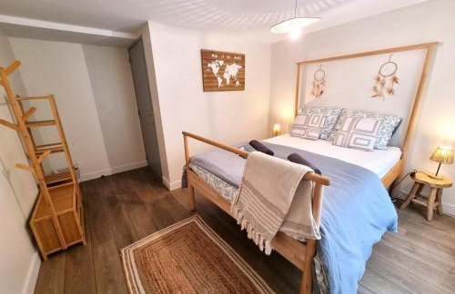 Bali'Sed Triplex bohème près du Château à Sedan, idéal 2 couples, ONLY ADULTS - Foto 4