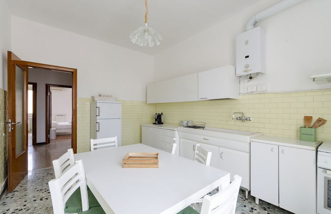 JOIVY Family Flat W/Terrace & Parking Near Beach - Foto 15