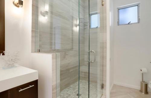 Haines Luxury Dream Home - Bay Views, Rooftop, Fire Pit & AC - Foto 14