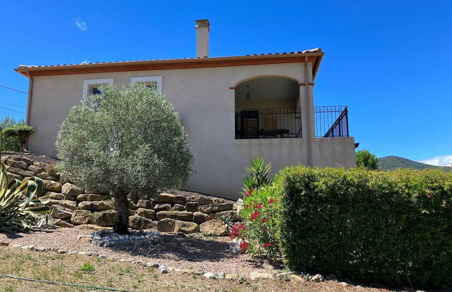 Villa With Private Pool and Jacuzzi - Photo 40