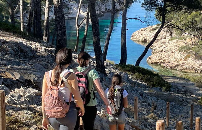 Calanques National Park Hike - Photo 4