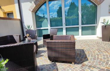 CA CENTOSA ARTISTIC HOUSE villa storica ristrutturata con patio e giardino - Photo 5