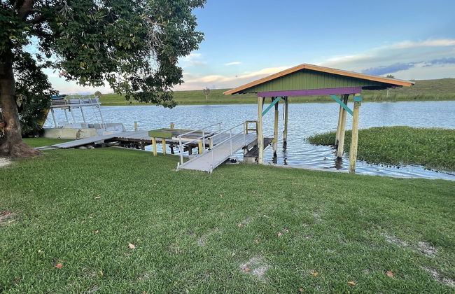 Rim Canal 'yellow House' With Canal Views & Boat Dock 1 Bedroom Cottage by RedAwning - Foto 15