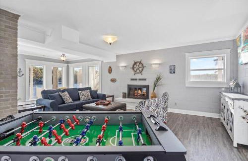 Grand Getaway with Private Dock near Coconuts - Foto 9