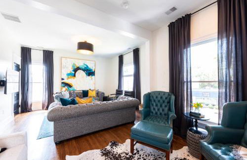 Bourbon Suites -Foodies -Bourbon -2 Living Rooms - Foto 9