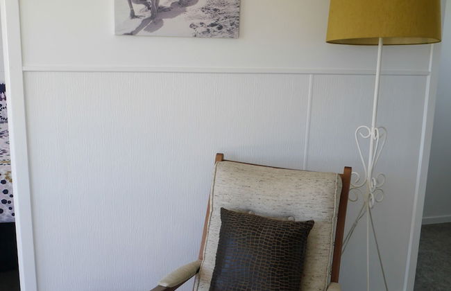 Raglan Palm Beach Motel - Photo 36