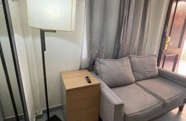 Confortável loft 4,ar, Wi-Fi, TV, 400m UNIG - Foto 6