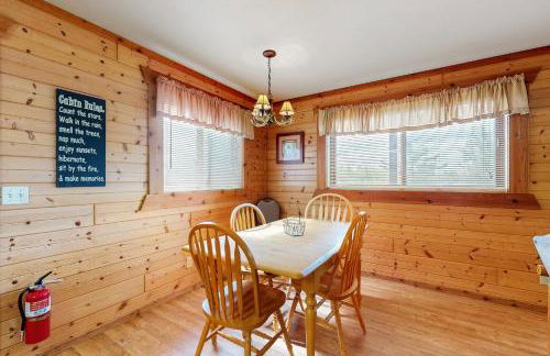 Adventure Basecamp! Three Bears Resort Retreat - Foto 9