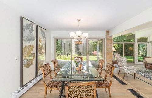 Bright 4BDR Home by Lake MI Arcadia Bluffs Portage Lake More - Photo 4