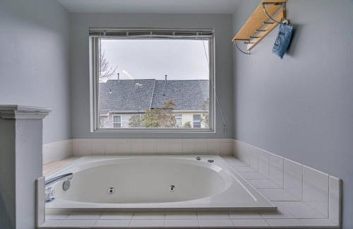 Peaceful Luxury 3 beds*Lake*Kitchen*LaundryMetro - Foto 43