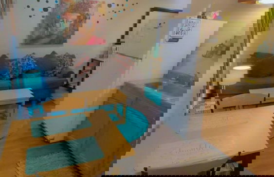 Cozy Downtown Apartment TV Walk Everywhere - Photo 17