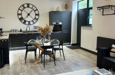1 BR Apt - Short Lets & Serviced Accommodation Peak District With Free Super-Fast WiFi & Multiple Parking Options - Foto 41