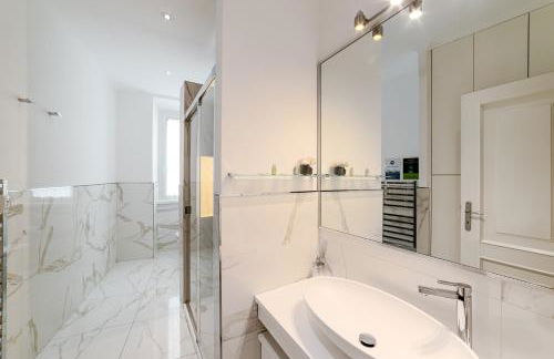 Saint Peter House Station - Photo 14