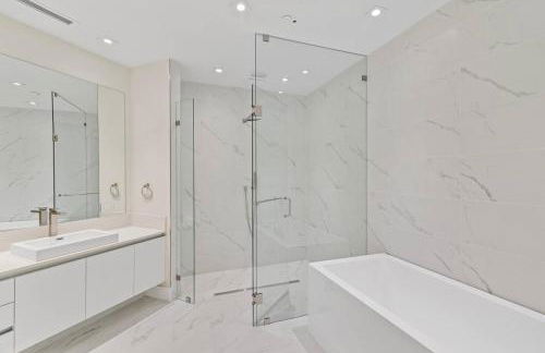 Ocean Front 2BR 2.5BA Lux Condo on Singer Island - Foto 31