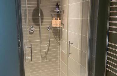 The Old Mint House F1 Silverstone Racetrack - Foto 40