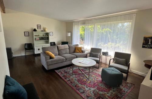 Spacious Retreat w/ Hot Tub. Perfect for Families - Photo 22