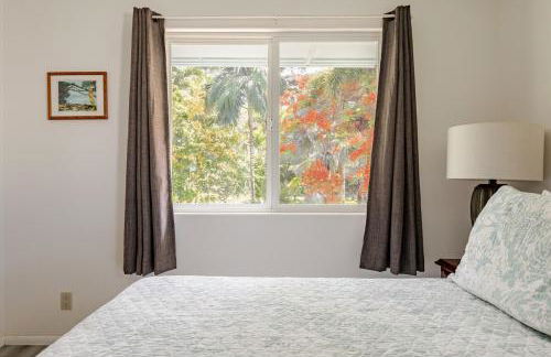 Oceanfront Treehouse at Hakalau with Kitchen - Foto 16