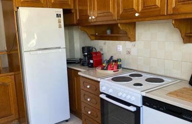 Evelyn House - Photo 8