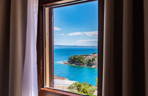 Villa Kadena - Luxury Seaside Villa with Private Heated Pool - Photo 74