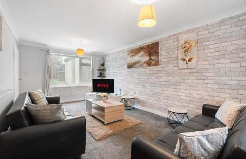 A Charming 3 Bed home next to NEC and Birmingham International Airport - Foto 2