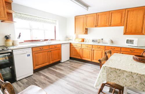 Holly Farm Cottage - Photo 11