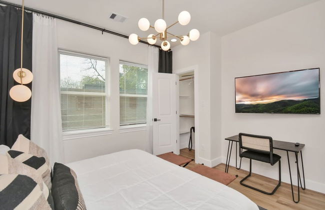 Paradise Palace Best Rooftop in HTX w Hot Tub - Foto 24