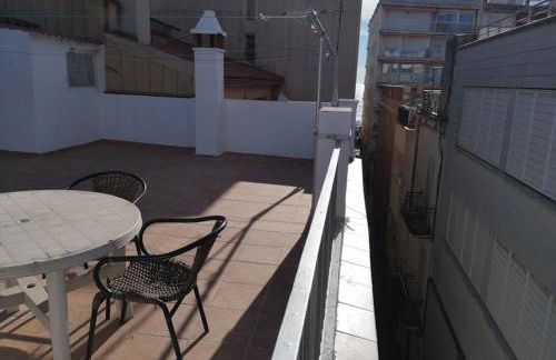 Fantástico Apartamento en el centro de Blanes y a 150mts de la Playa - Photo 13