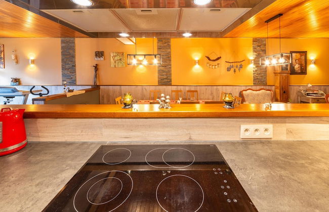 Expansive Holiday Home in Ardennes with Hot Tub - Photo 15