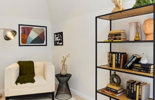 The Brondesbury Hideaway - Stylish 3bdr Flat With Balcony Parking - Foto 25