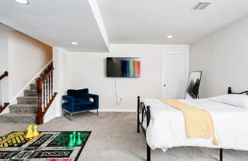 Spacious & Serene Family Gem: Games, Office, Yard! - Foto 11