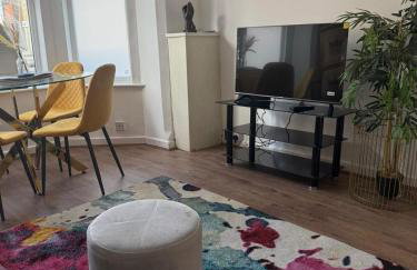 4-Bed Family Home - Steps from Nottingham Forest Ground - Foto 11