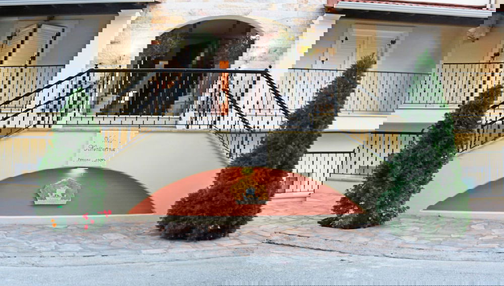 Entrada (vista interior)