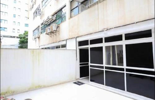 06 - AMPLO ESTÚDIO na Savassi com Área privativa, Vaga de garagem, Cozinha completa, próximo ao Life Center - Foto 32