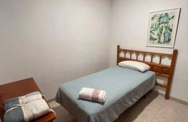 Große Terrasse mit Esstisch, Markise. Einfach - Foto 6