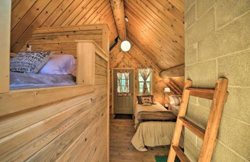 Expansive Moyie Riverfront Cabin - Pets Welcome! - Foto 23