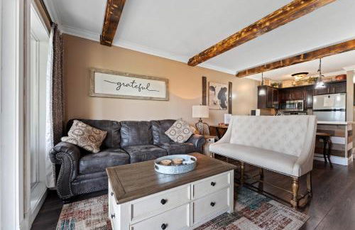 Free Daily Silver Dollar City Tickets & other Branson attractions! Cozy Branson Condo, Lower level, WALK-IN - Foto 13