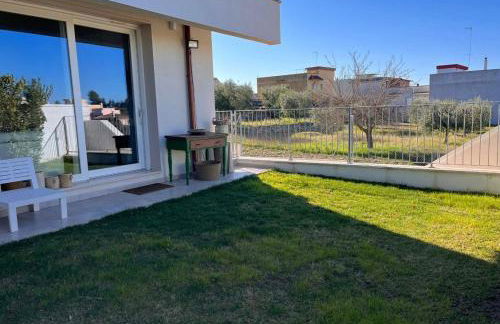 Relaxing Villa in Residenza Caroli - Book Now - Foto 1