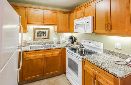 Desert Vacation Villas 2BR Apartment with Resort Access - Foto 13