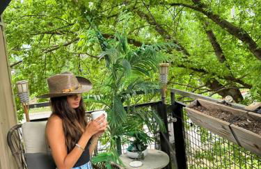 Lamar Treehouse - Photo 35