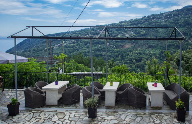 Paradeisos Flatlet With Garden View - Foto 12